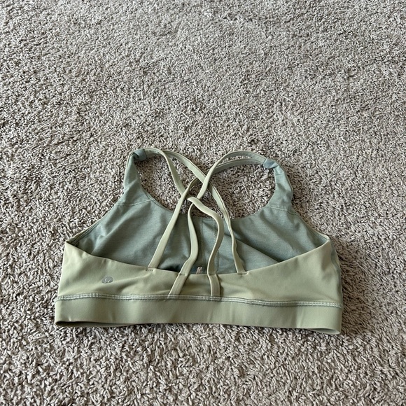 Lululemon energy bra 10 - Picture 3 of 3